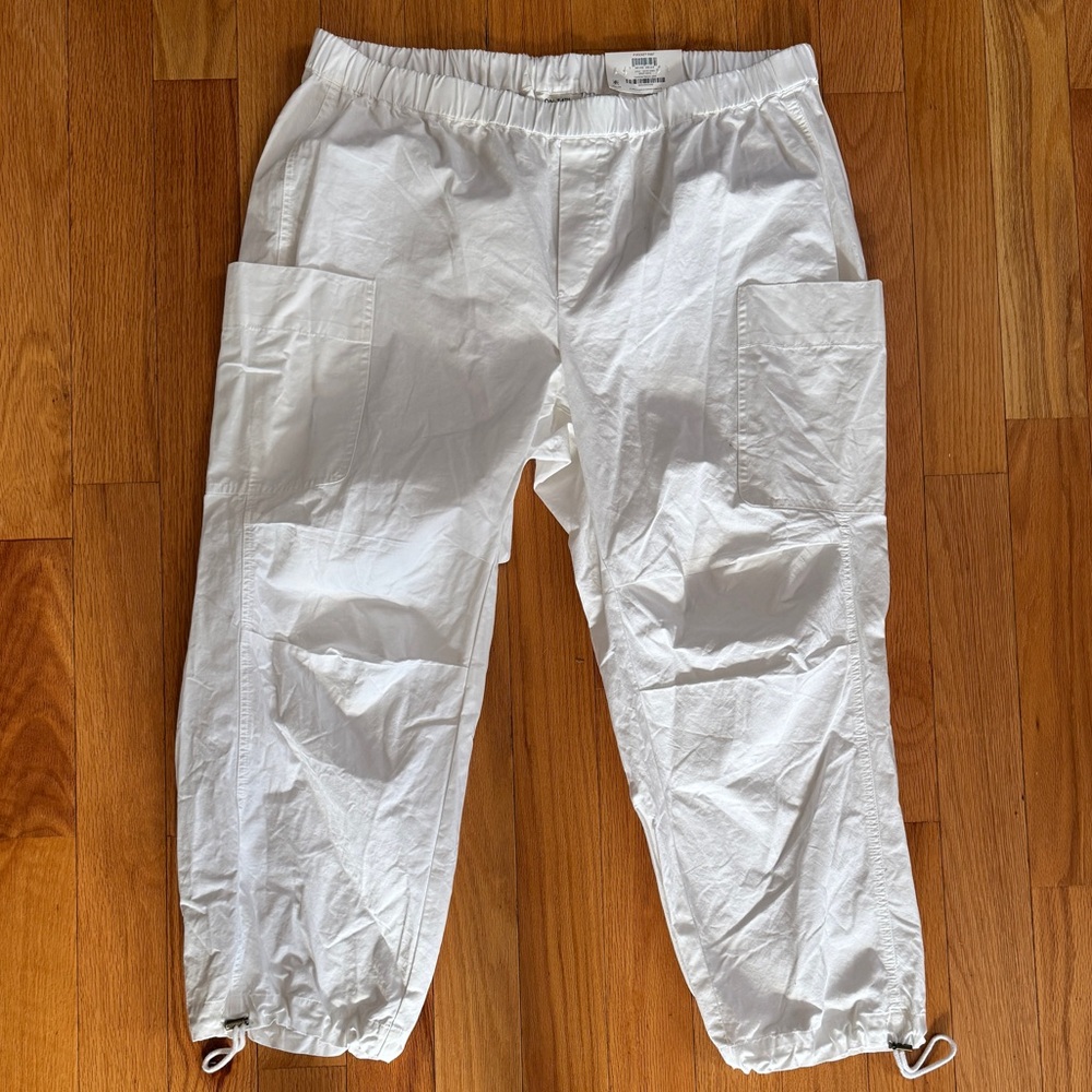 ON 34th Bright White Straight Leg High Rise Elastic Waist Pants